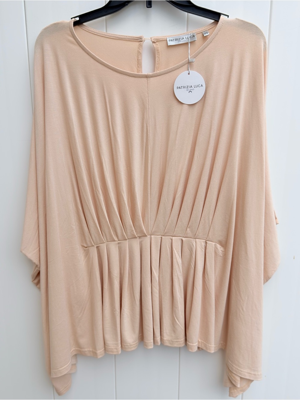 NWT Patrizia Luca Women's Pleated Batwing Blouse in Sand. OSFA